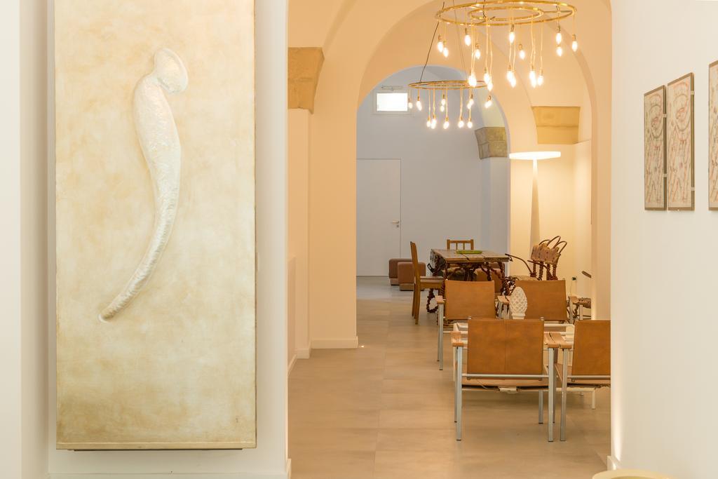 Le Bifore Charming House Лечче Экстерьер фото